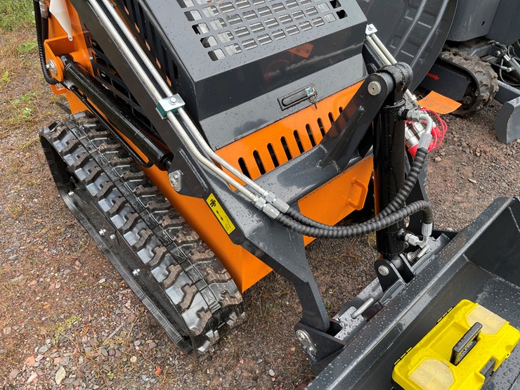 #8160-•-unused-2025-mini-skid-steer-loader-image-13