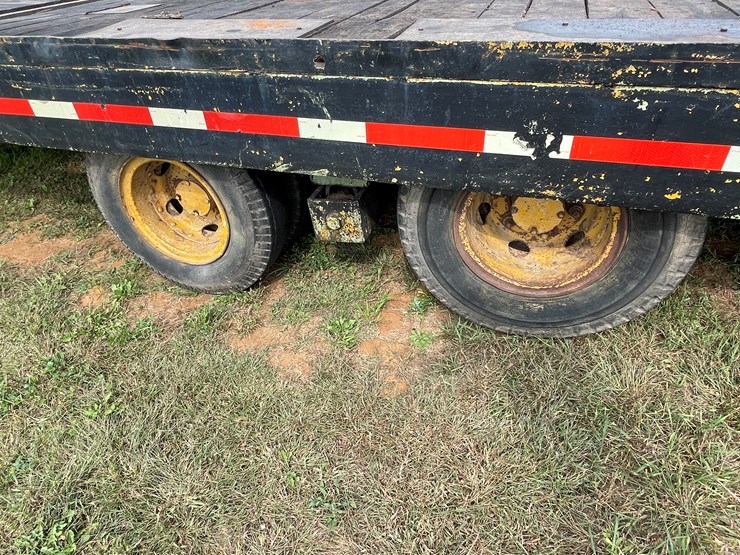 #1022-•-1997-flat-bed-trailer-(has-wi-title)-image-8