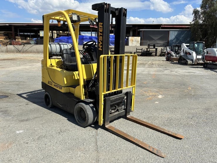 2010-hyster-s40ft5-forklift-image-2
