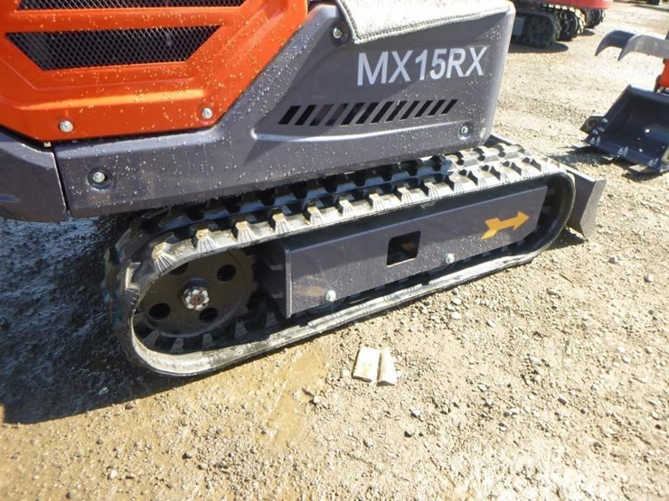 2025-agt-mx15rx-hydraulic-excavator-image-27