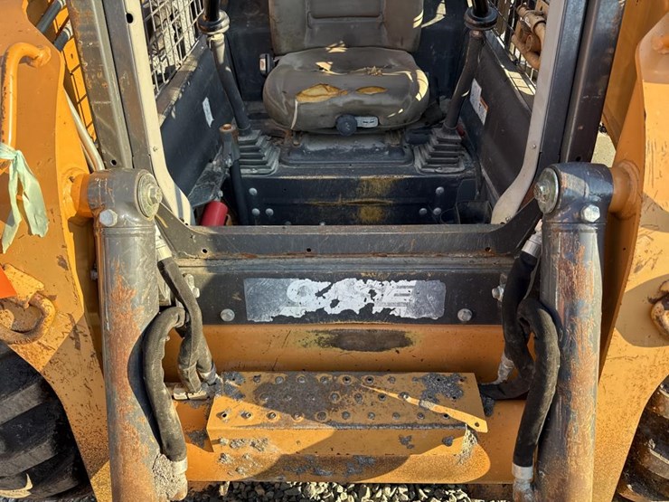 2015-case-sv250-image-15
