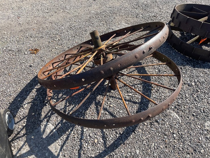 #6637-•-(2)-spoked-iron-wheels-image-13