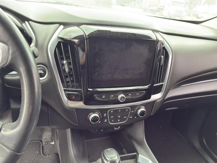 2019-chevrolet-traverse-image-13