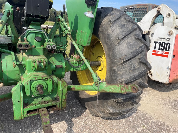 john-deere-2840-image-7