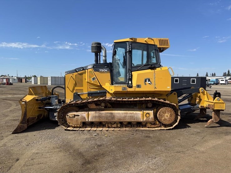 2017-deere-750k-image-5