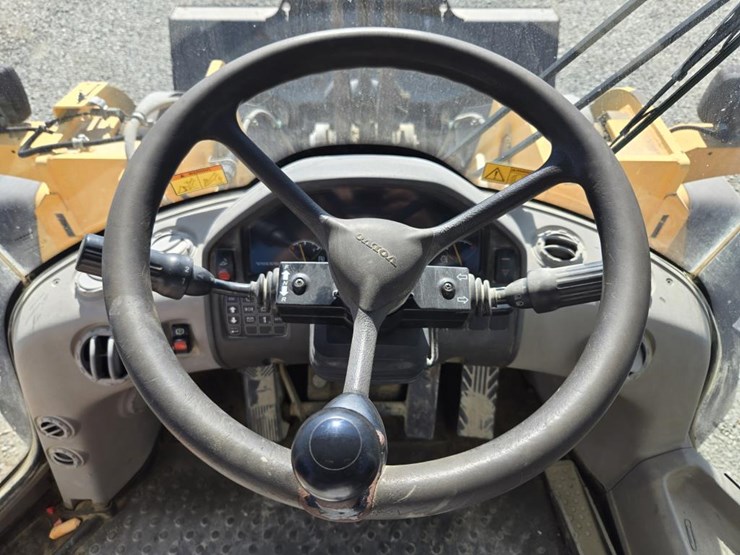 volvo-l120f-image-62
