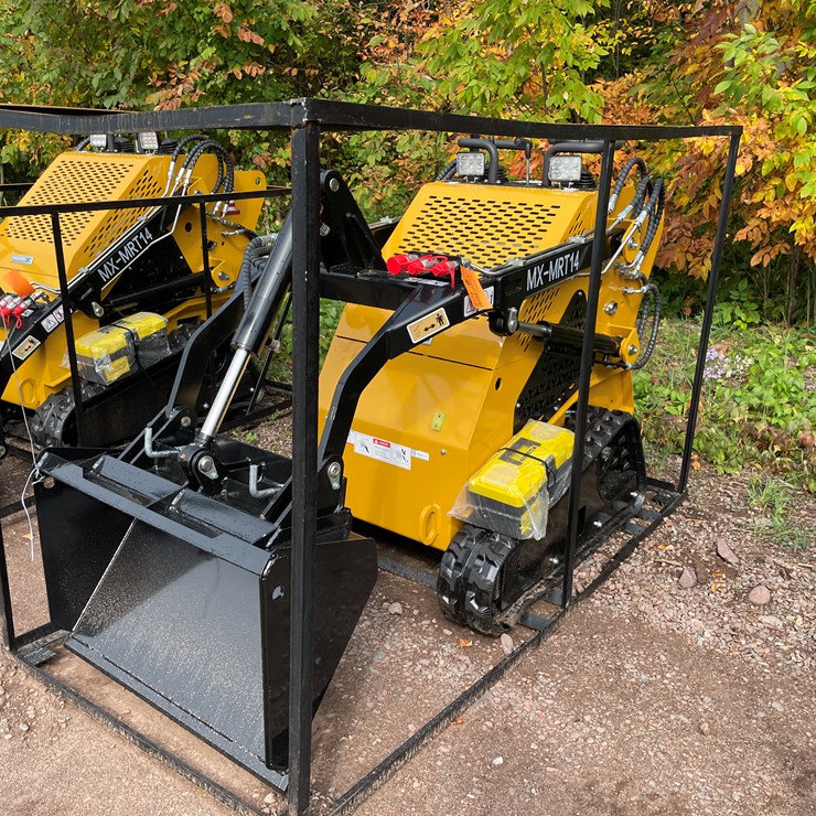 #8174 • AGT Compact Track Loader