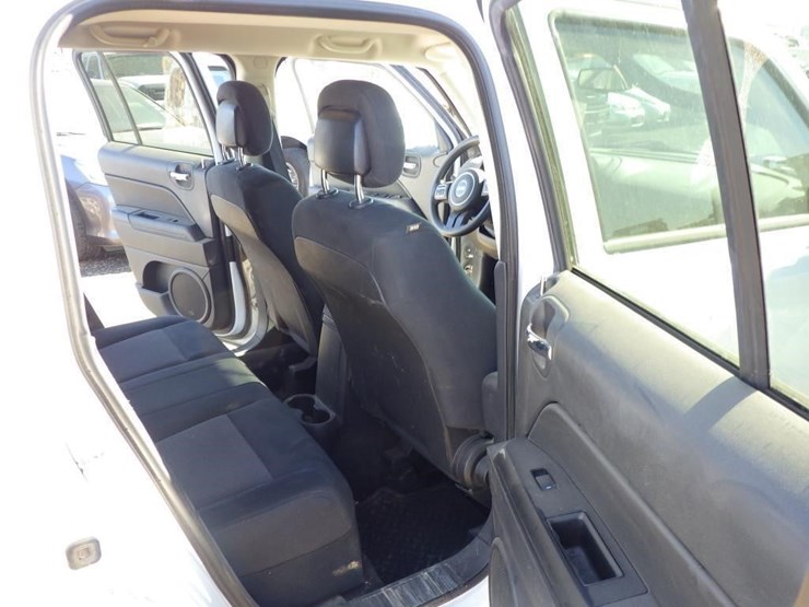 2014-jeep-patriot-image-8