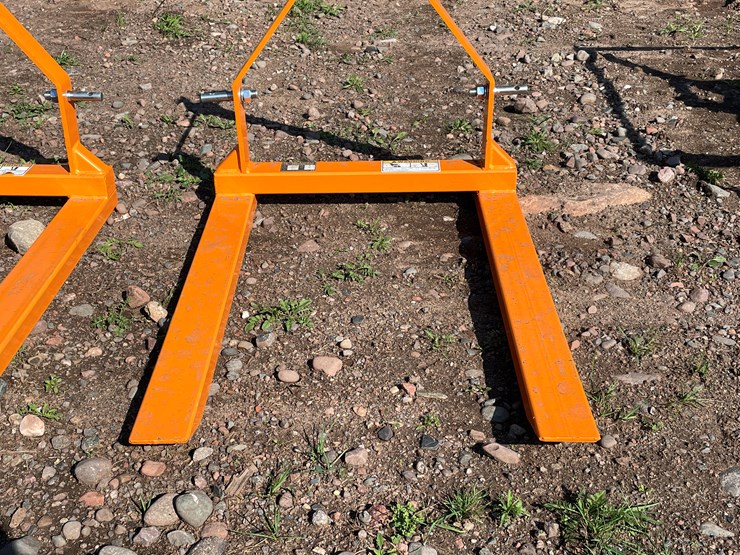 #8347-•-wolverine-tray-fork-rack-image-2