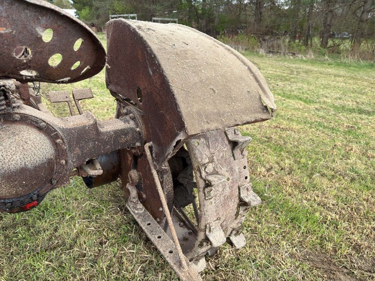 farmall-f-20-image-10