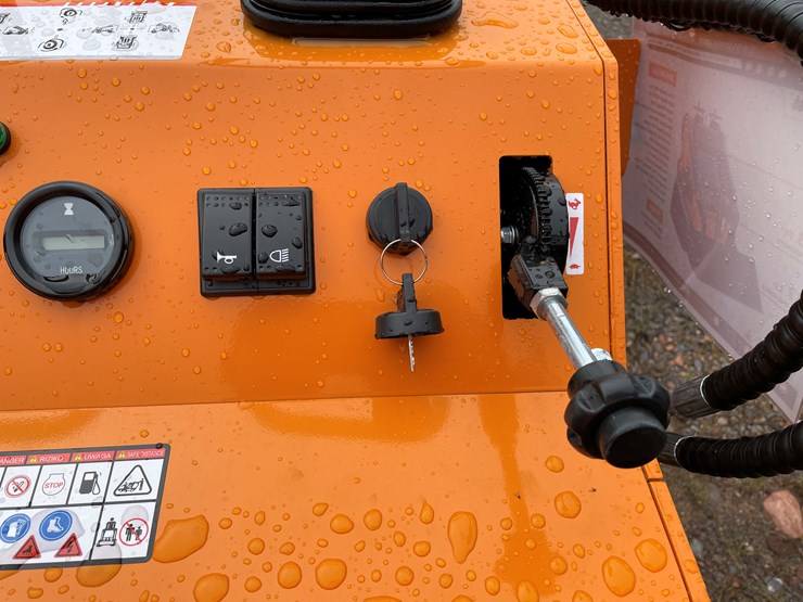 #8160-•-unused-2025-mini-skid-steer-loader-image-20