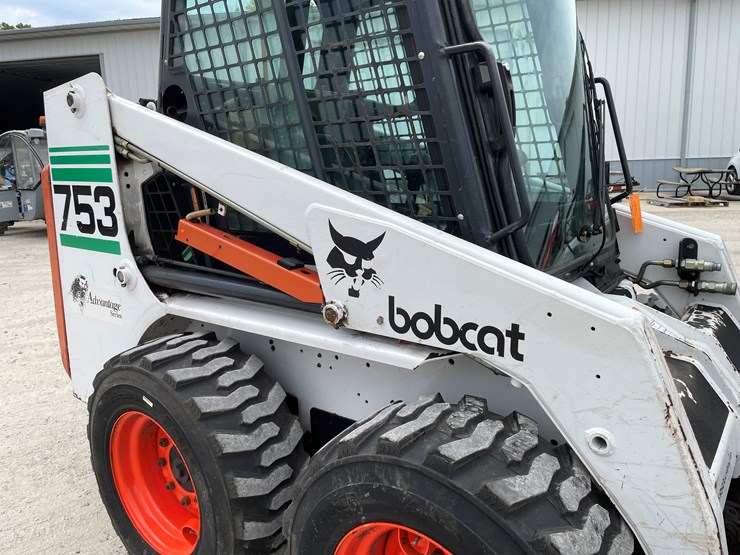 2000-bobcat-753-image-17