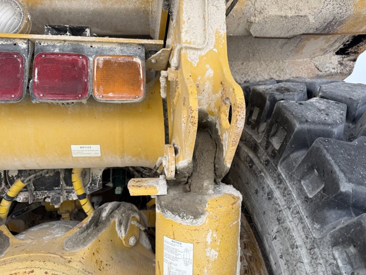 komatsu-hd465-5-image-117
