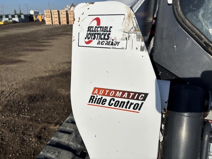2021-bobcat-t770-image-20