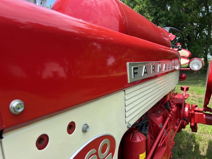 farmall-560-lp-image-14