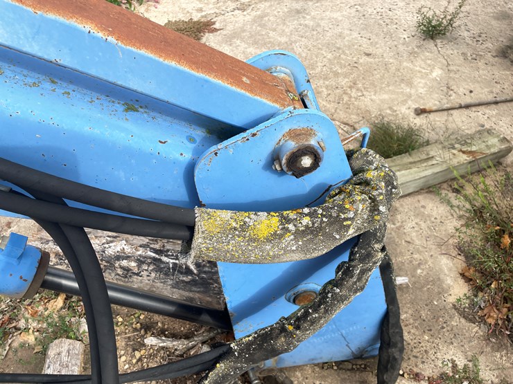 new-holland-92lb-image-23
