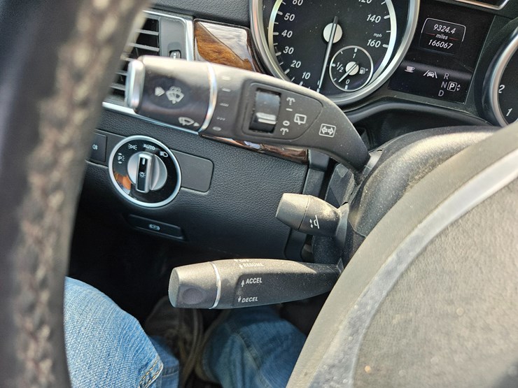 #18517-•-2013-mercedes-benz-m-class-multipurpose-vehicle-(mpv)-image-47