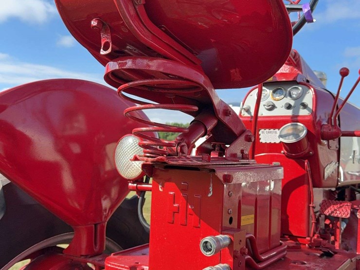farmall-350-diesel-high-crop-image-36