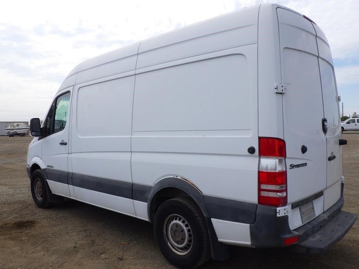 2008-dodge-sprinter-2500-image-4