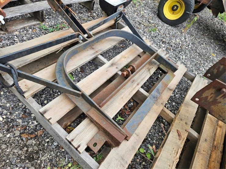 #2049-•-snow-plow-frame-image-9
