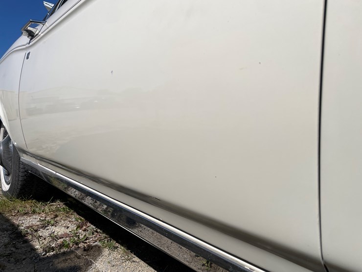 #1022-•-1969-lincoln-continental-mark-iii-image-22