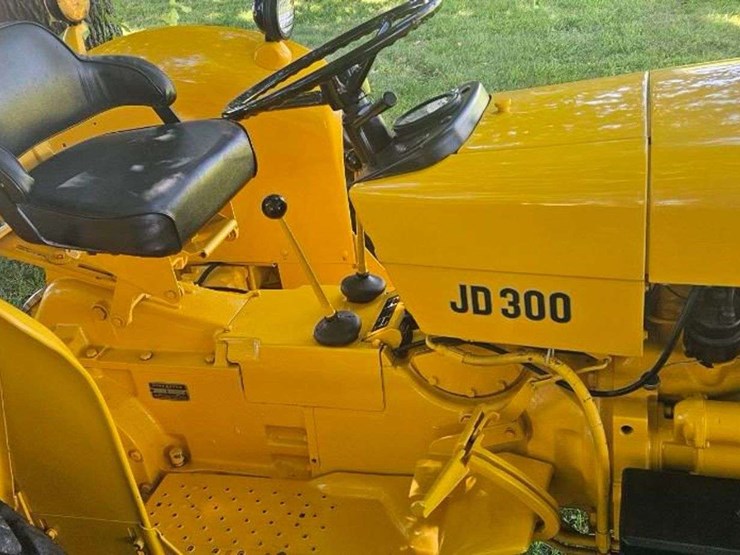 1969-john-deere-300-image-9