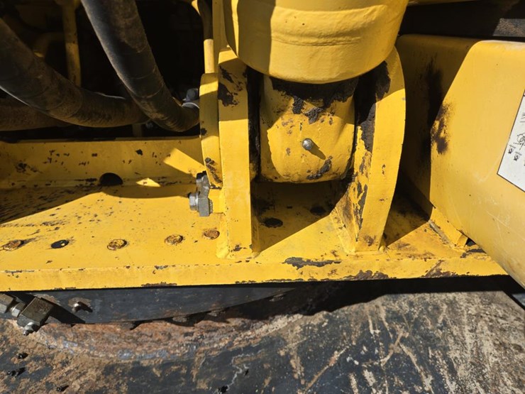 komatsu-pc210-lc-10-image-29