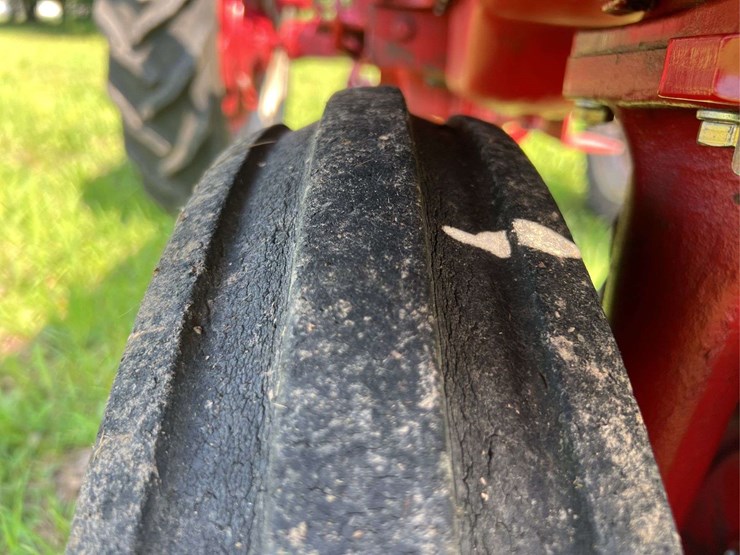 farmall-340-image-20