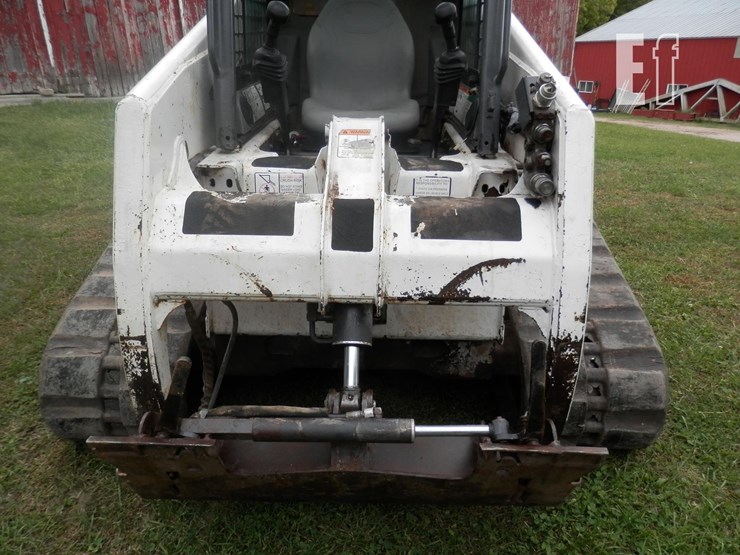 2002-bobcat-t200-image-6