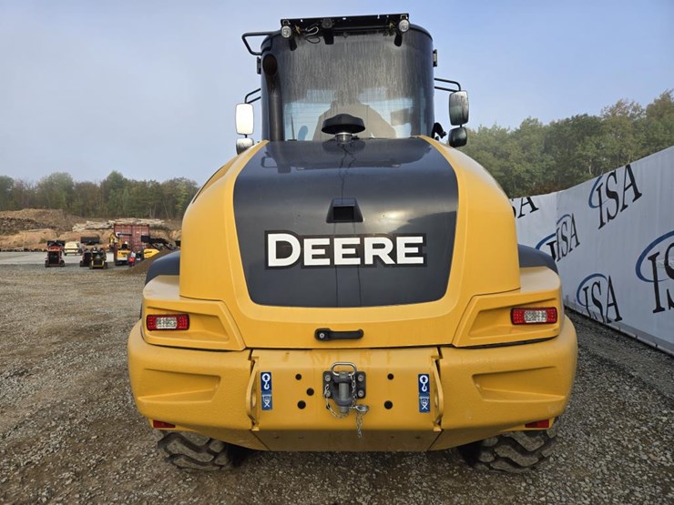 2019-deere-344l-image-4