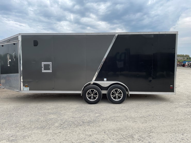 #1026-•-2019-forest-river-23'-v-nose-aluminum-trailer-(has-wi-title)-image-8