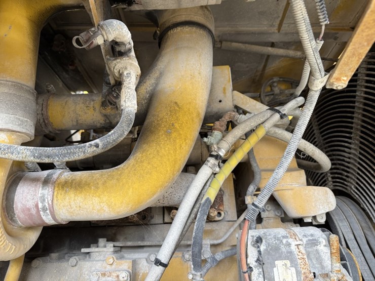 komatsu-hd465-5-image-92