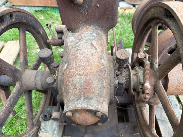 1.5hp-mccormick-deering-ihc-m-image-5