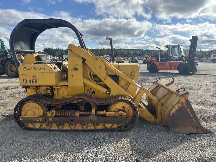 john-deere-300-image-6