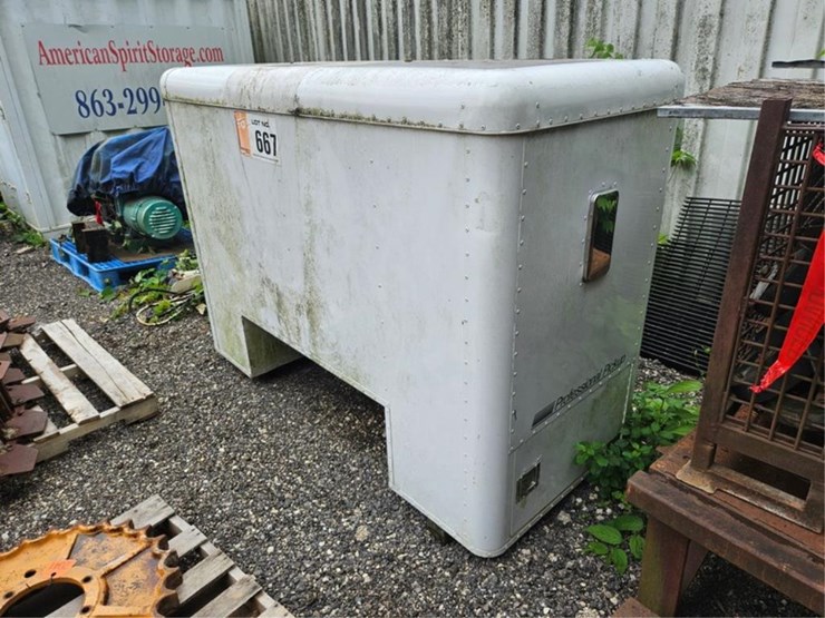 #2040-•-coffin-tool-box-for-semi-image-3