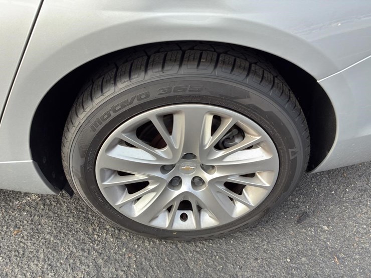 2018-chevrolet-impala-sedan-image-5