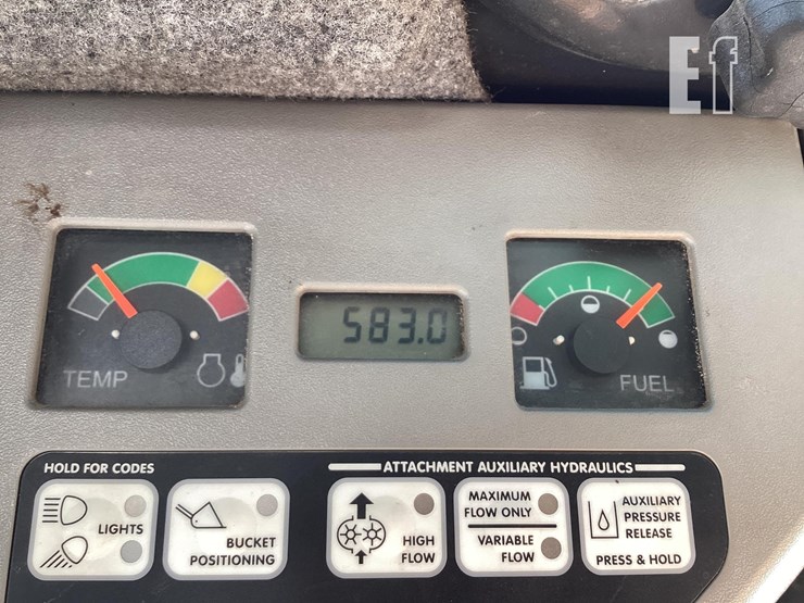 2008-bobcat-t300-image-21