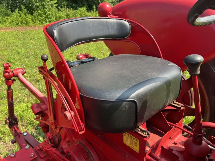 farmall-340-image-39