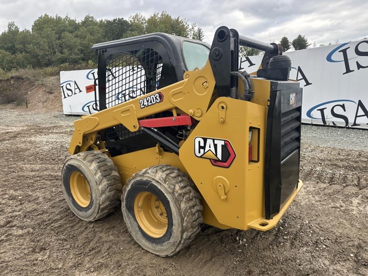 caterpillar-242d3-image-3