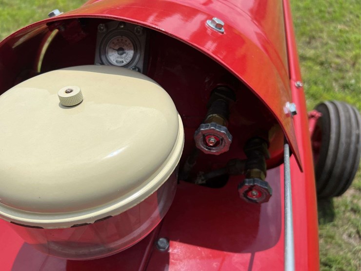 farmall-560-lp-image-71