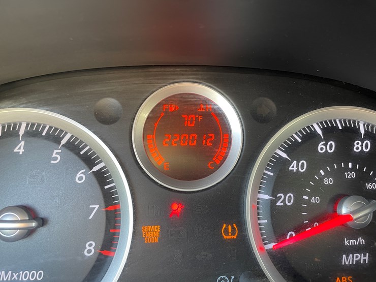 #1024-•-2010-nissan-sentra-ser-spec-v-sedan-(has-wi-title)-image-32