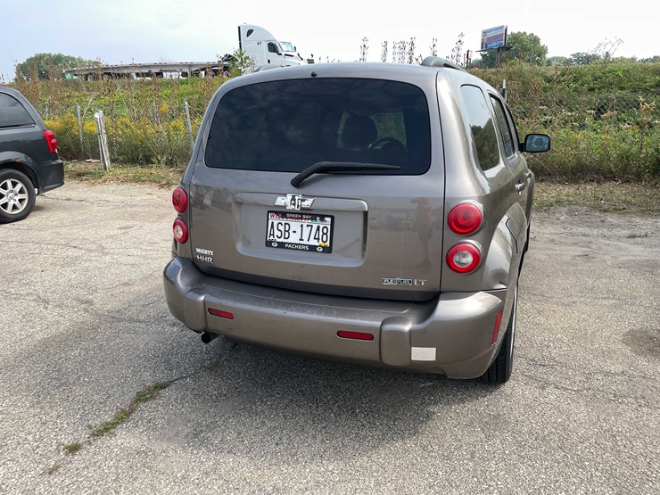 2011-chevrolet-hhr-image-6