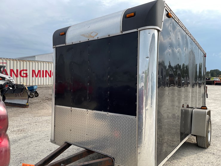 #1028-•-12'-single-axle-enclosed-trailer-(no-title)-image-2