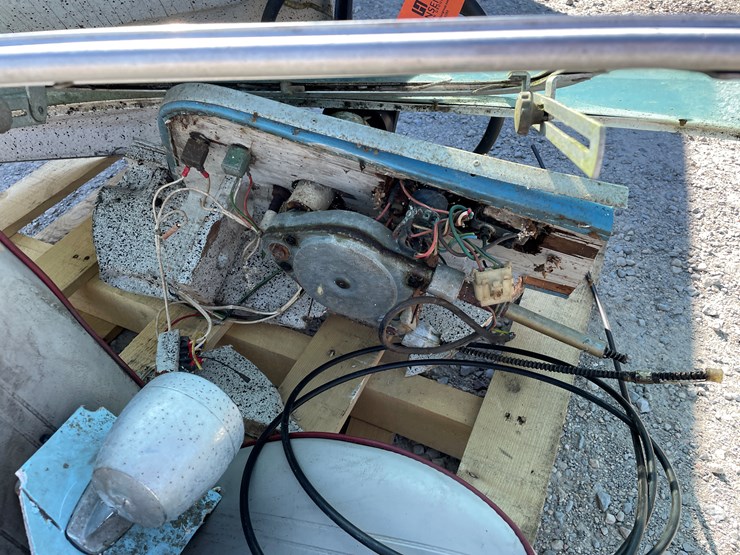 #6777-•-misc.-boat-parts-image-5