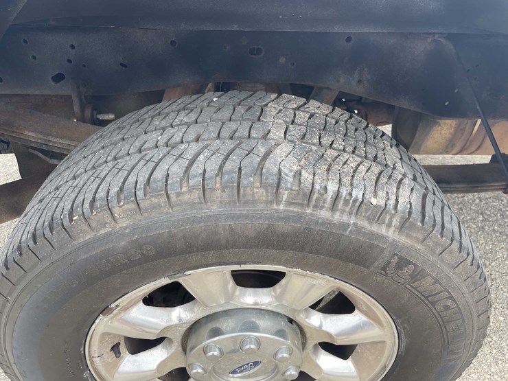 2014-ford-f250-image-13