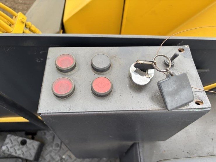 komatsu-pc28uu-image-29