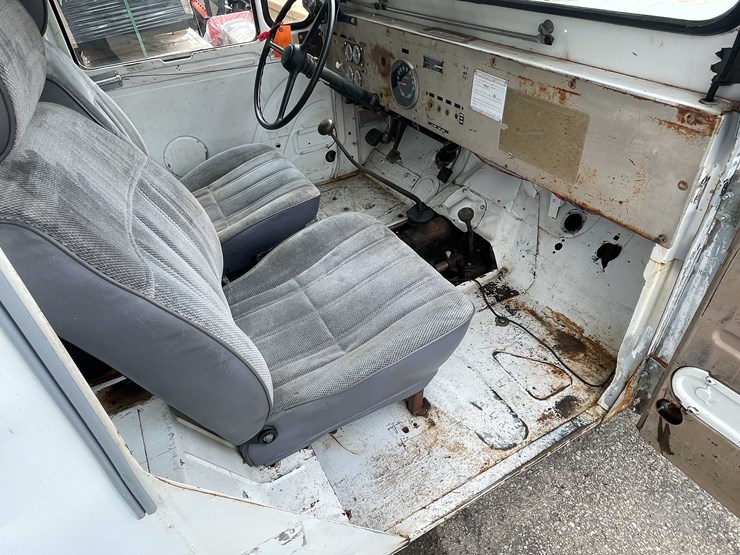 #1964-•-1969-jeep-dj5-(has-wi-title)-image-50