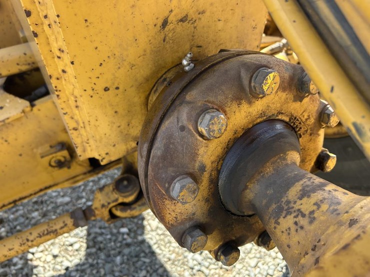 deere-770bh-image-28
