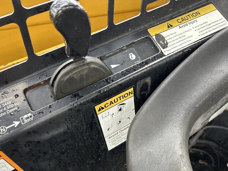 deere-240-image-41