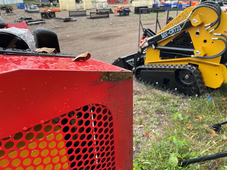 #8169-•-agt-crawler-loader-image-8